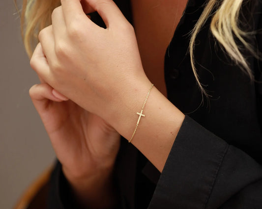 Gold or Silver Cross Bracelet | Christian Jewelry for Women | Dainty Faith Bracelet | Minimalist Religious Gift | Everyday Christian Jewelry